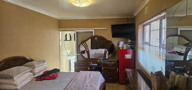 2 Bedroom Property for Sale in Guguletu Western Cape